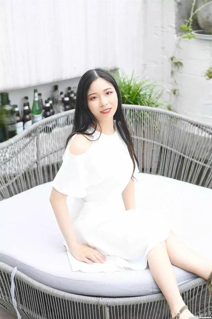 Caiqiu Profile image 4