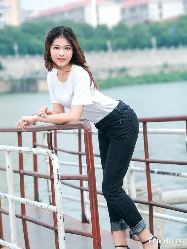 Yanan Profile image 1