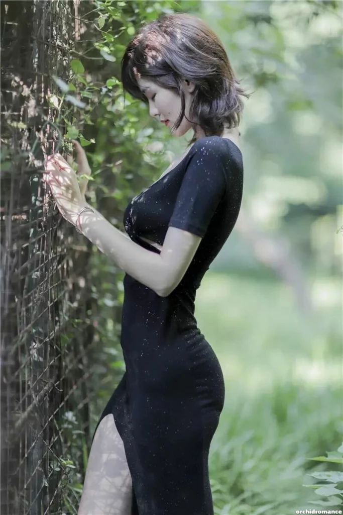 Momo Profile image 4