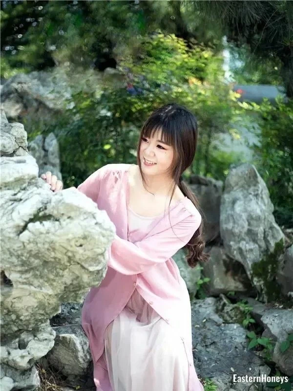 Yulan Xie Profile image 4