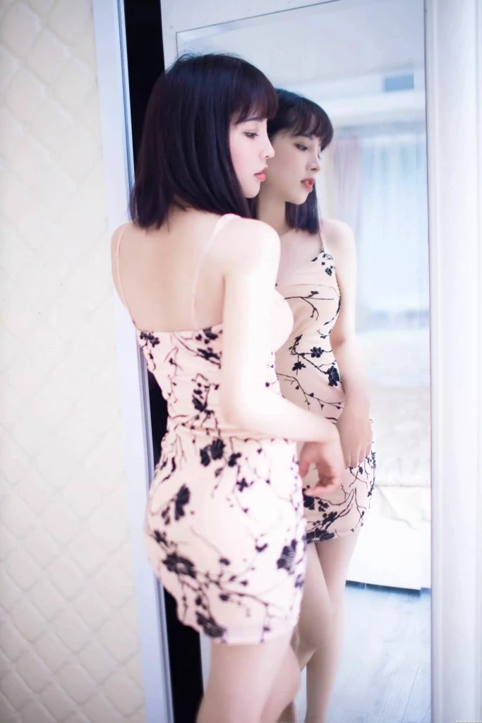 Lindsey Profile image 2