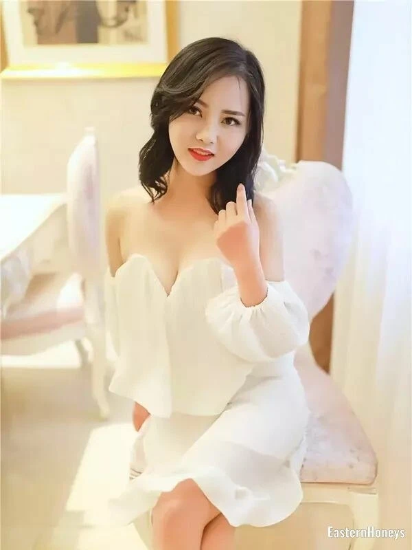 Jingjing Profile image 3