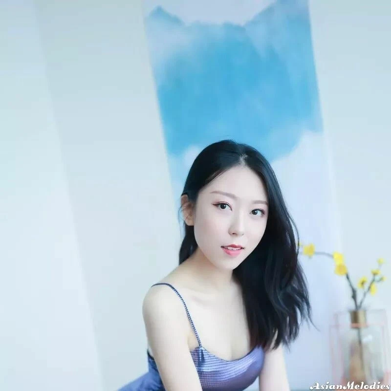 XiaoLi Profile image 1