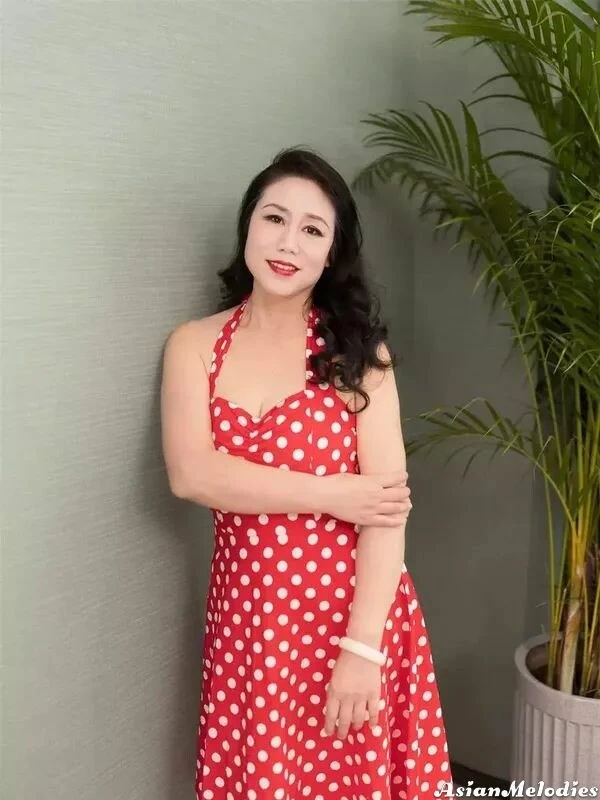 Yinghui Profile image 3